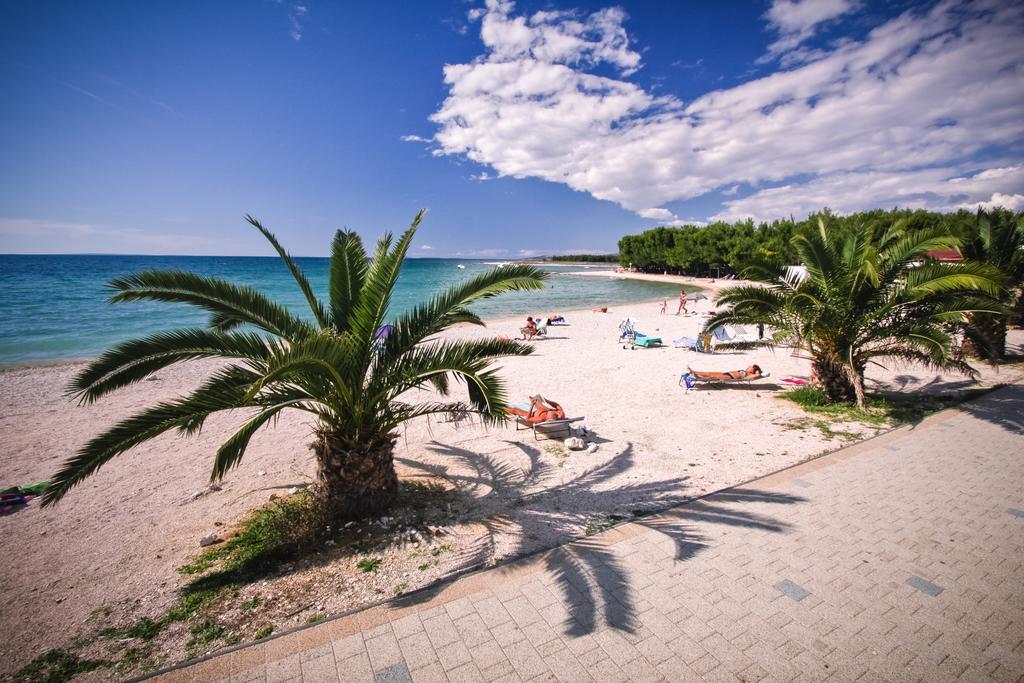 Apartments Miroslav Povljana Dış mekan fotoğraf